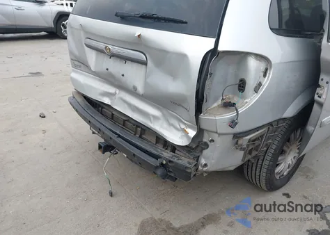 2006 Chrysler Town & Country Touring из США, поврежденный, VIN 2A4GP54L86R923380